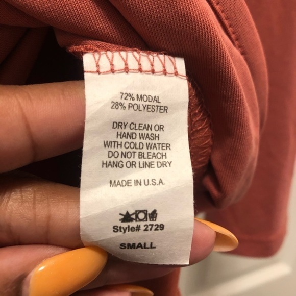 NEW Entro Keyhole Blouse - Picture 6 of 6